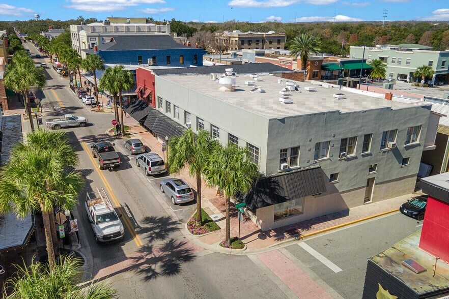 More Photos Of 200 W Main St, Leesburg Storefront Retail Residential For Lease