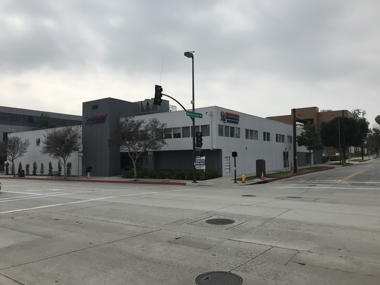 Primary Photo Of 837 S Fair Oaks Ave, Pasadena Office For Lease