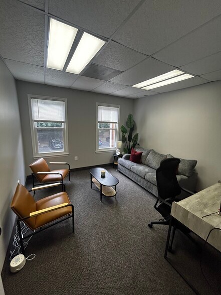 More Photos Of 18500-18540 Office Park Dr, Gaithersburg Medical For Sale