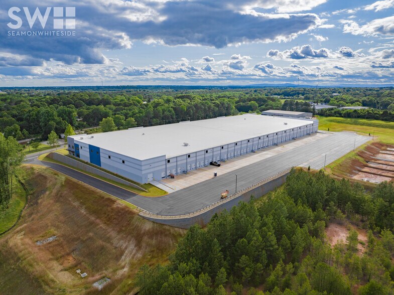 More Photos Of 370 Old Spartanburg Hwy, Wellford Distribution For Sale