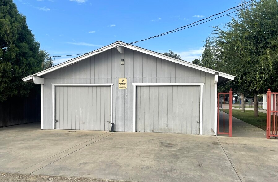 More Photos Of 710 J St, Sanger Apartments For Sale