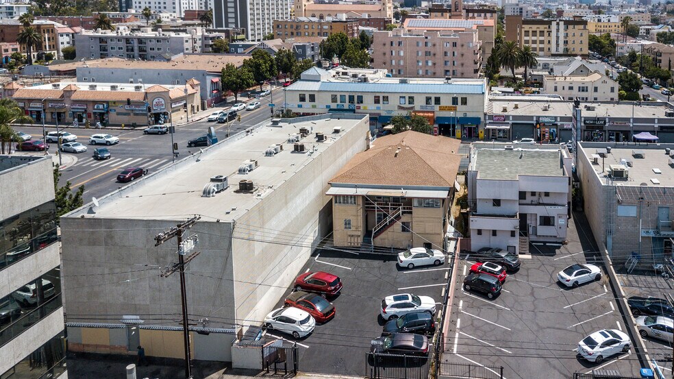 More Photos Of 809-811 S Vermont Ave, Los Angeles General Retail For Sale