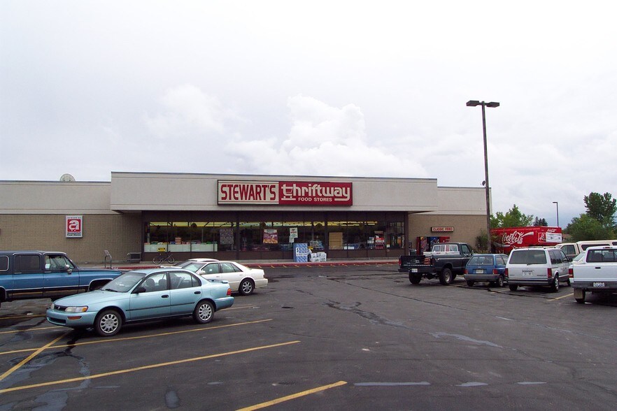 More Photos Of 662 E Main St, Castle Dale Department Store For Lease