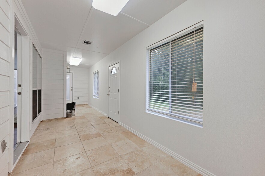 More Photos Of 13810 Fm 1826, Austin Office Residential For Sale