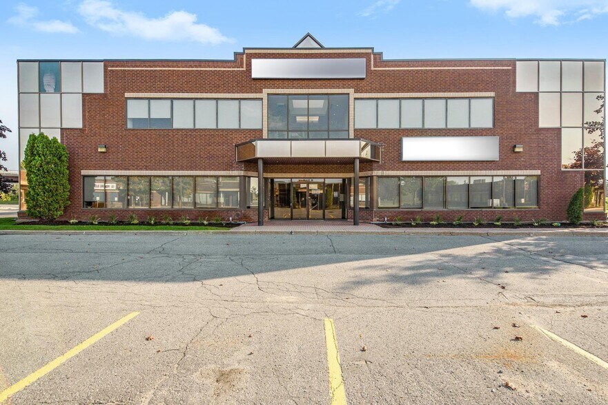 More Photos Of 6 Antares Dr, Ottawa Office For Lease