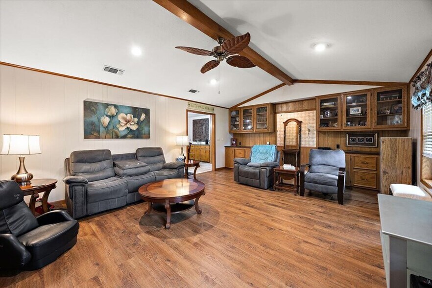 More Photos Of 155 Country Craft Rd, Lufkin Apartments For Sale