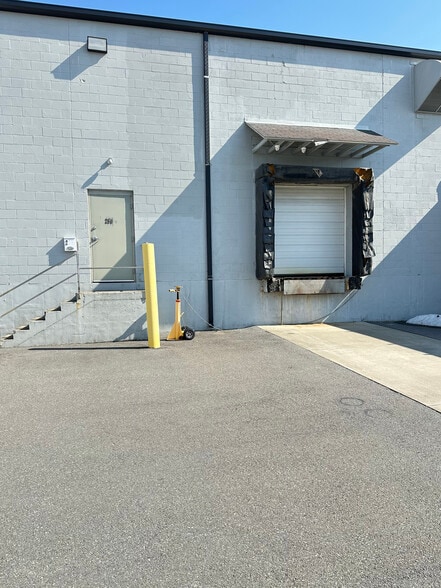 More Photos Of 1249 N Quebec St, Allentown Distribution For Lease