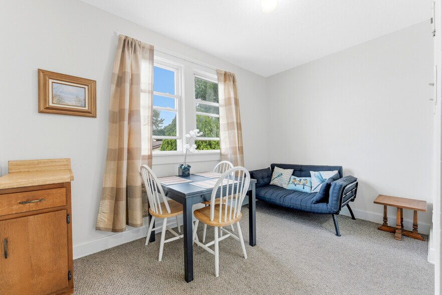 More Photos Of 320 Watts St, Morgantown Apartments For Sale