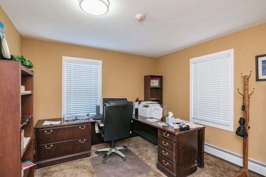 More Photos Of 154 S Mountain Rd, Northfield Schools For Sale