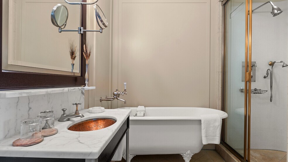 More Photos Of 11 Hawthorne Rd, Lenox Hotel For Sale