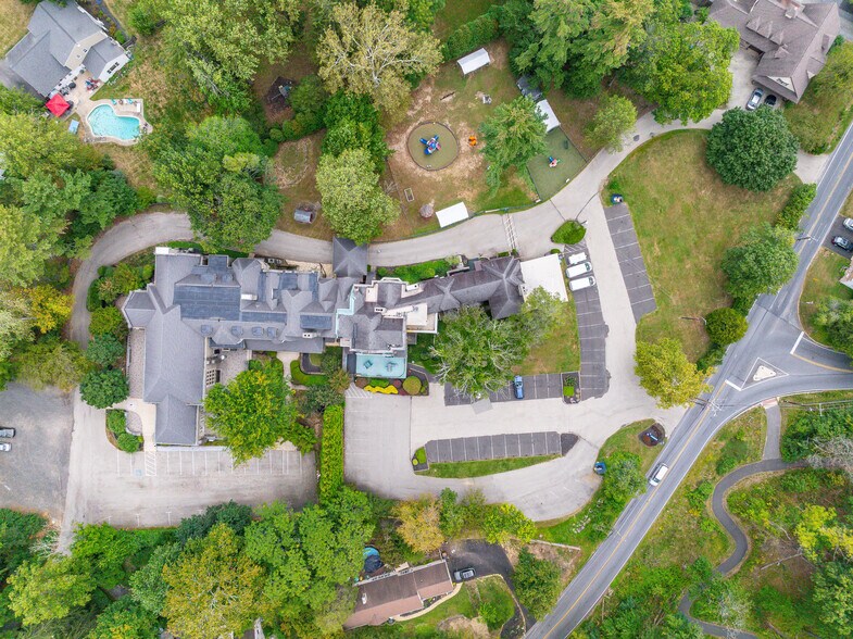 More Photos Of 190 Camp Hill Rd, Fort Washington Religious Facility For Lease