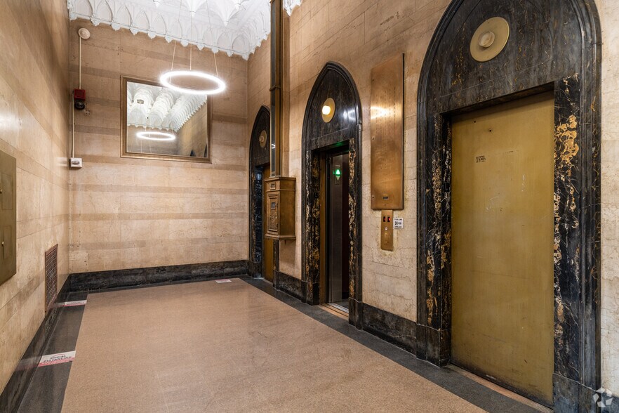 More Photos Of 150 W 28th St, New York Office For Lease