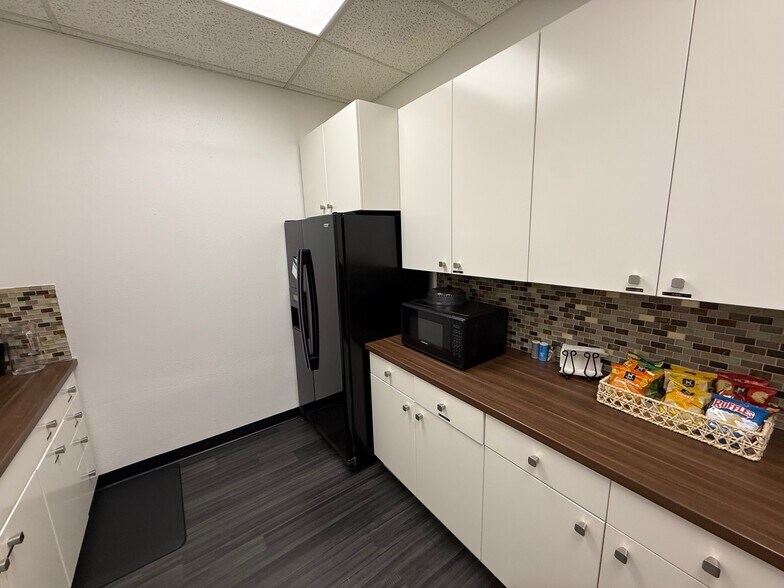 More Photos Of 700 E Park Blvd, Plano Office For Lease