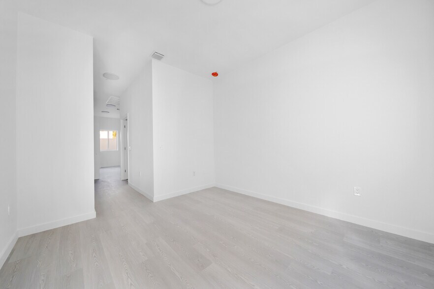 More Photos Of 1567 NW 1st St, Miami Apartments For Sale