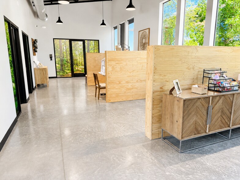 More Photos Of 2455 Beacon St, Chico Office For Lease