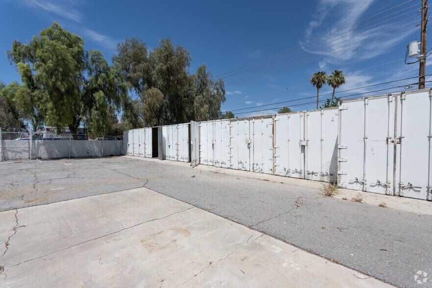 More Photos Of 708 N Nellis Blvd, Las Vegas Freestanding For Sale