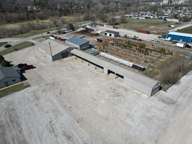 More Photos Of 6505 John J Pershing Dr, Omaha Warehouse For Lease