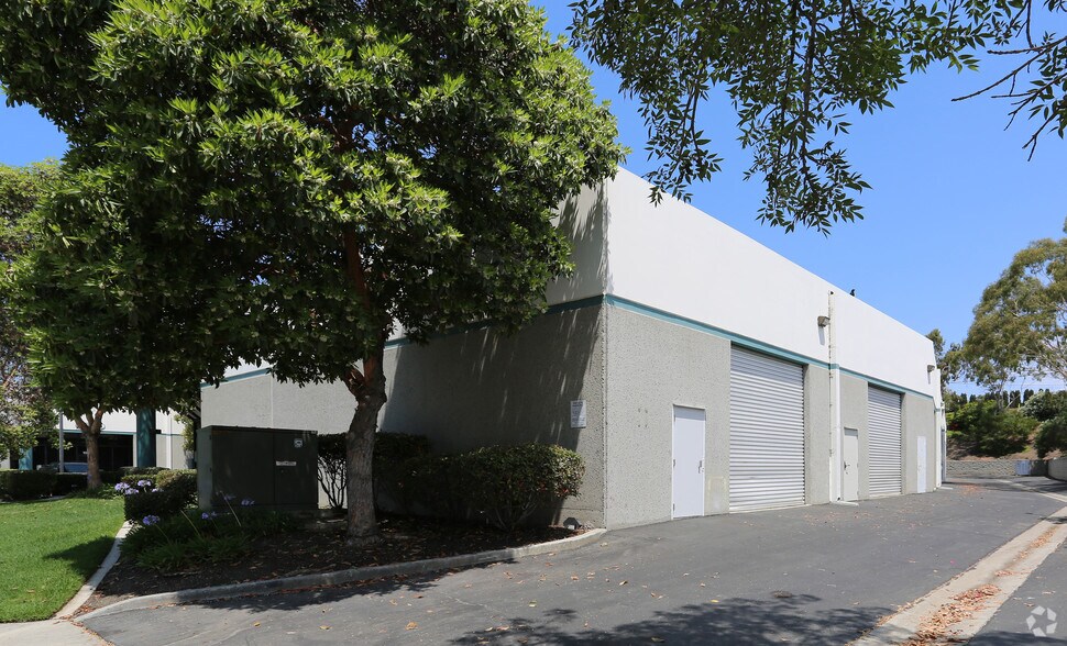 More Photos Of 3025 Industry St, Oceanside Unknown For Lease