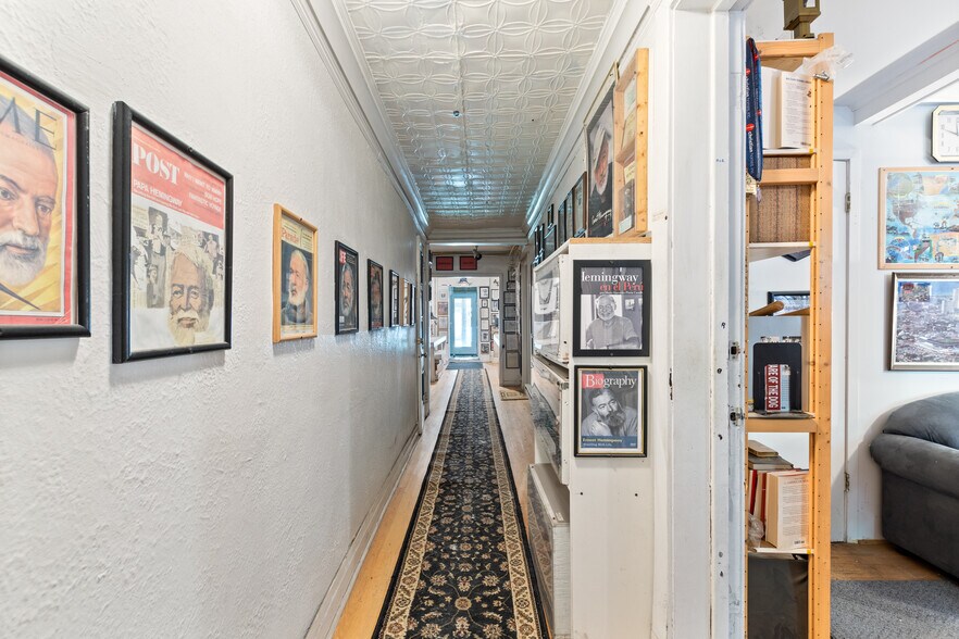 More Photos Of 1239 N Dearborn St, Chicago Apartments For Sale