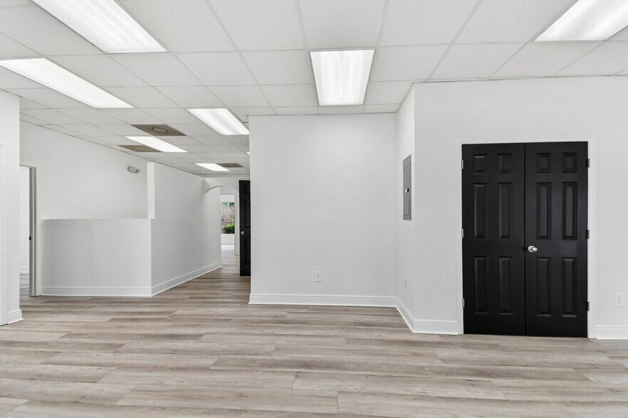 More Photos Of 450 E Highway 50, Clermont Medical For Lease