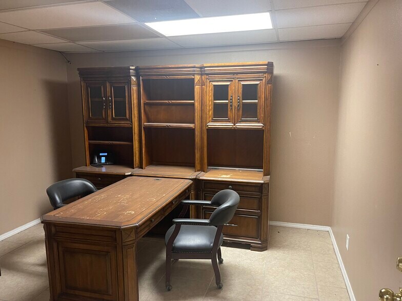 More Photos Of 14625 N Hollyhock Ave, Gardendale Warehouse For Sale