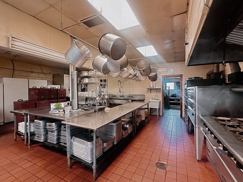 More Photos Of 16 Legion St, Republic Freestanding For Sale