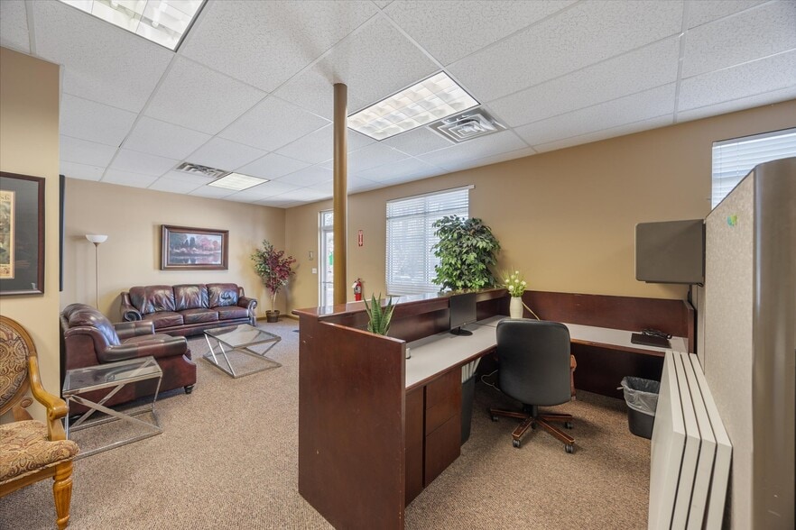 More Photos Of 750 S Main St, Bountiful Loft Creative Space For Lease