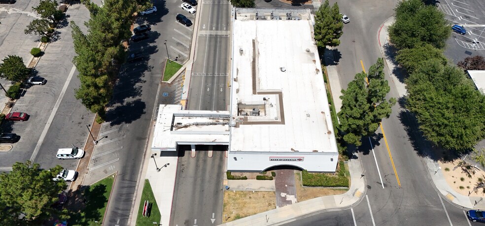 More Photos Of 590 E Shaw Ave, Fresno Bank For Sale