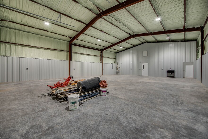 More Photos Of 1808 N FM 1788, Midland Warehouse For Lease