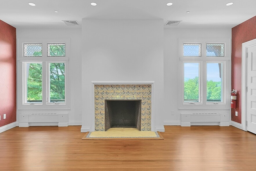 More Photos Of 20 Nazareth Way, Philipstown Specialty For Sale