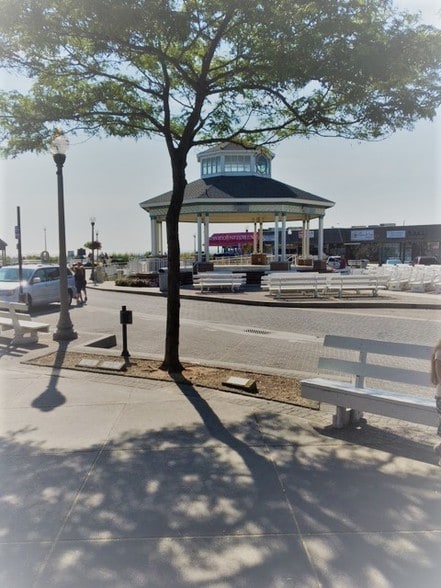 More Photos Of 19-29 Rehoboth Ave, Rehoboth Beach Restaurant For Lease