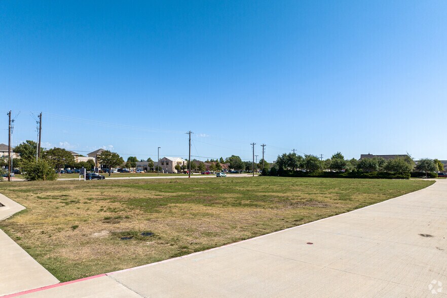 More Photos Of 7851 Eldorado Pky, McKinney Storefront Retail Office For Lease