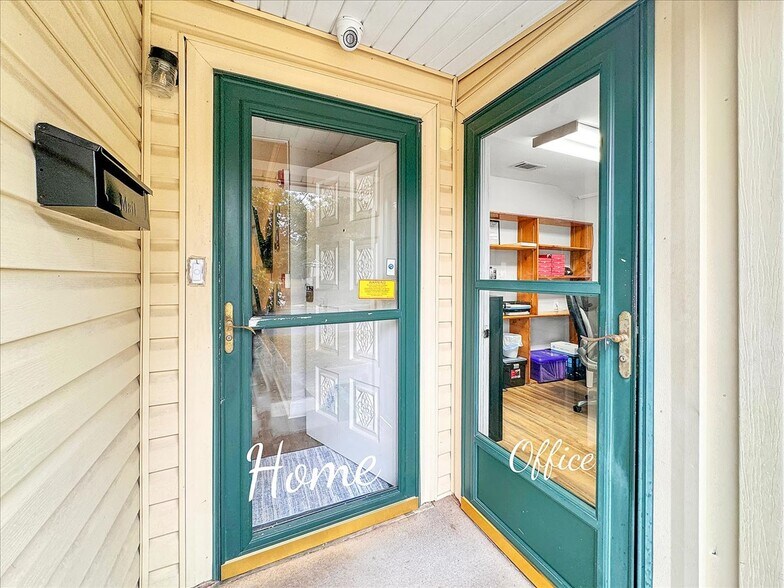 More Photos Of 1007 W Wright St, Pensacola Specialty For Sale