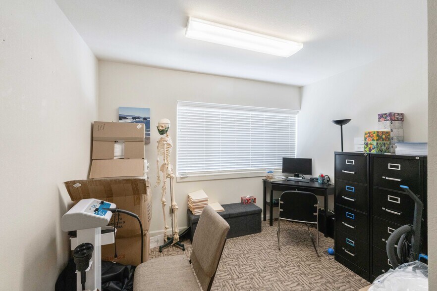 More Photos Of 2184 Broadway Ave, North Bend Office For Sale