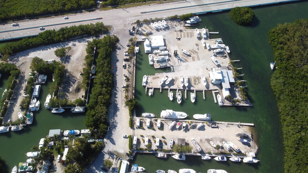 More Photos Of 199 Morris Ave, Key Largo Marina For Sale