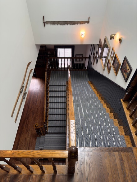 More Photos Of 235 E Main St, Dayton Hotel For Sale