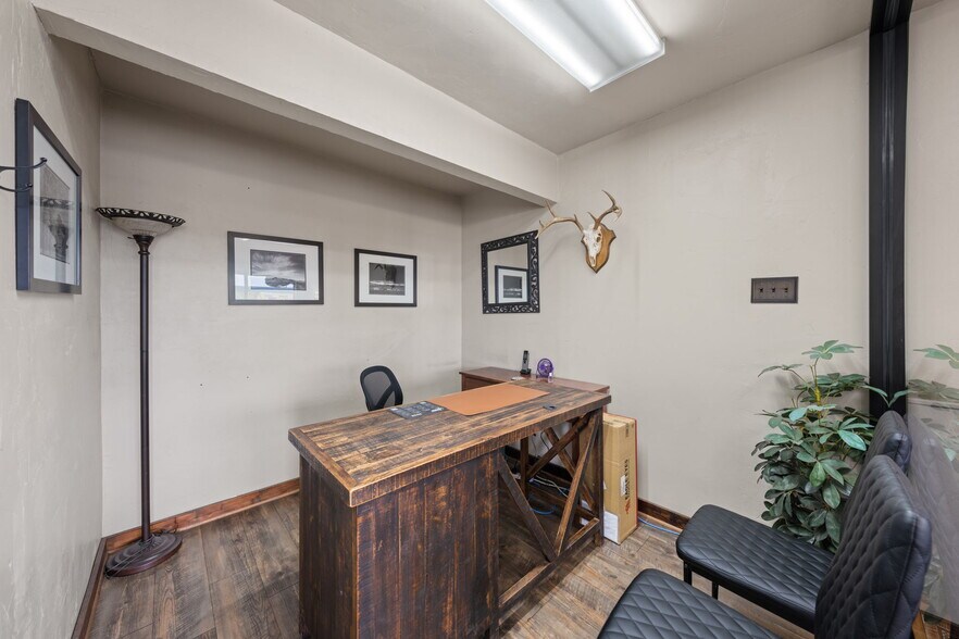 More Photos Of 1903 Junction Hwy, Kerrville Auto Repair For Sale