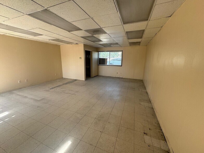 More Photos Of 525 W Valley Blvd, Alhambra Storefront Retail Office For Lease