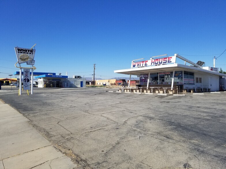 More Photos Of 44431 Division St, Lancaster Restaurant For Sale