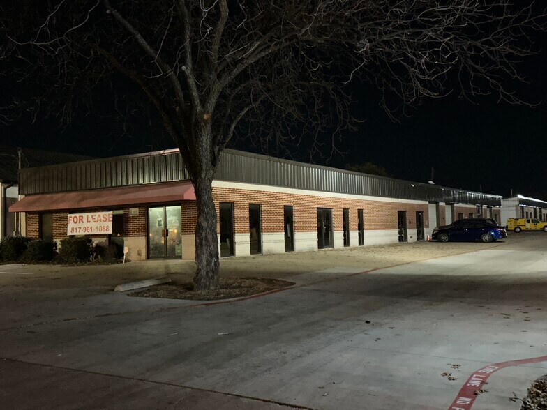 More Photos Of 1103 Keller Pky, Keller Light Distribution For Lease