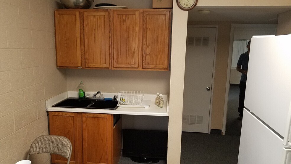 More Photos Of 1380 E Sahara Ave, Las Vegas Medical For Sale