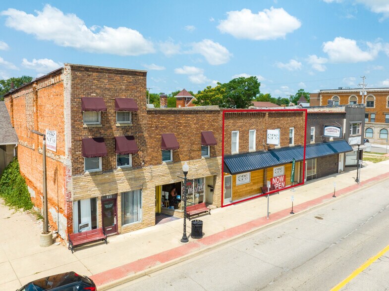 More Photos Of 115-117 N Shiawassee St, Corunna Storefront Retail Residential For Lease