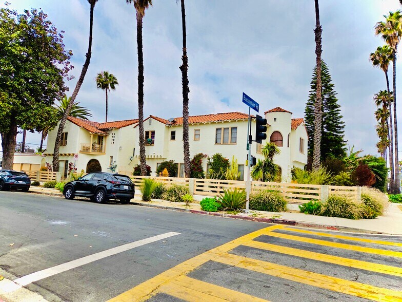 More Photos Of 2853 Buckingham Rd, Los Angeles Multifamily For Sale