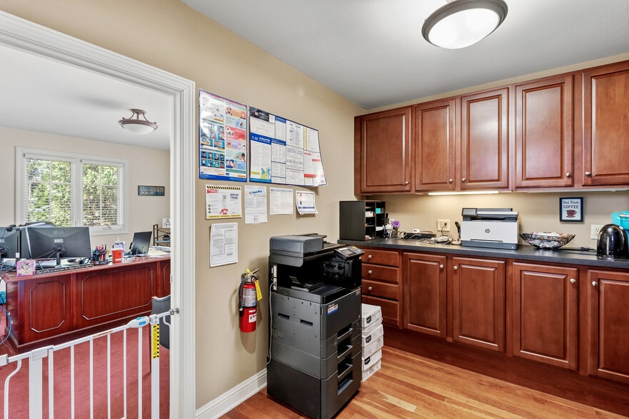 More Photos Of 6165 N Green Bay Ave, Glendale Office For Sale