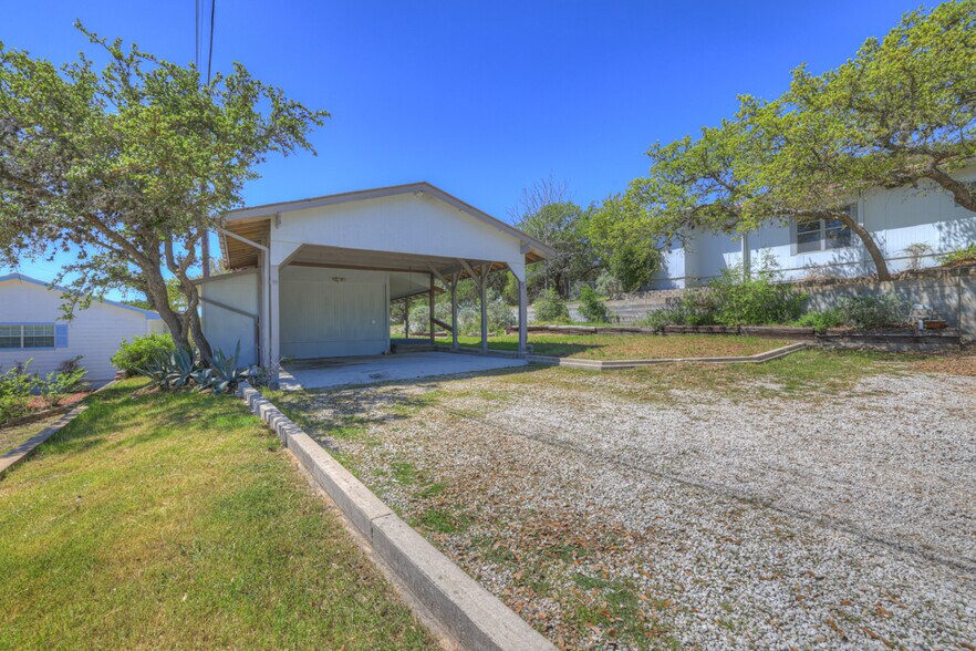 More Photos Of 200 Peggs Pl, Canyon Lake Specialty For Sale