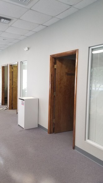 More Photos Of 4525 140th Ave N, Clearwater Loft Creative Space For Lease