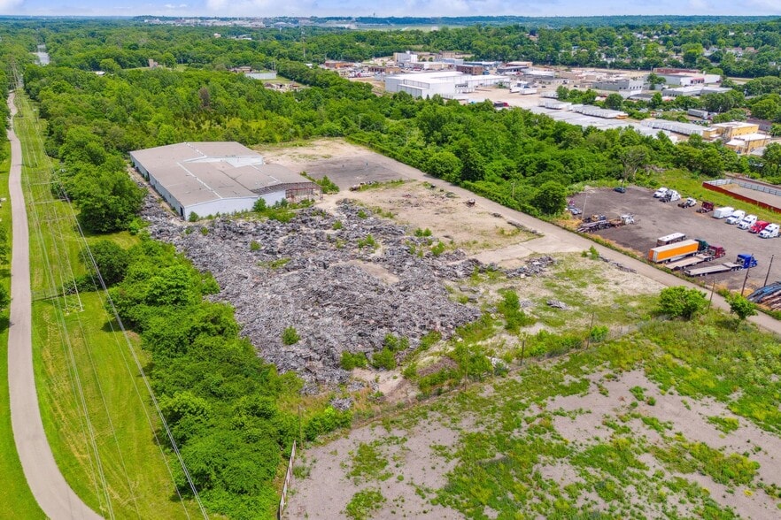 More Photos Of 724 N Irwin St, Dayton Warehouse For Sale