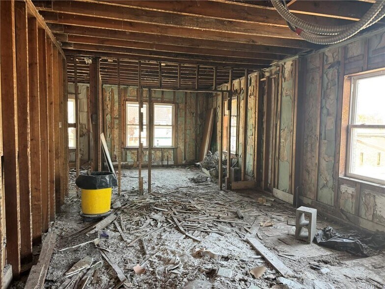 More Photos Of 2901 Pine Ave, Niagara Falls Storefront Retail Residential For Sale