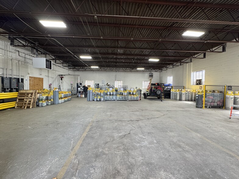 More Photos Of 194 Daniel St, Hackensack Warehouse For Sale