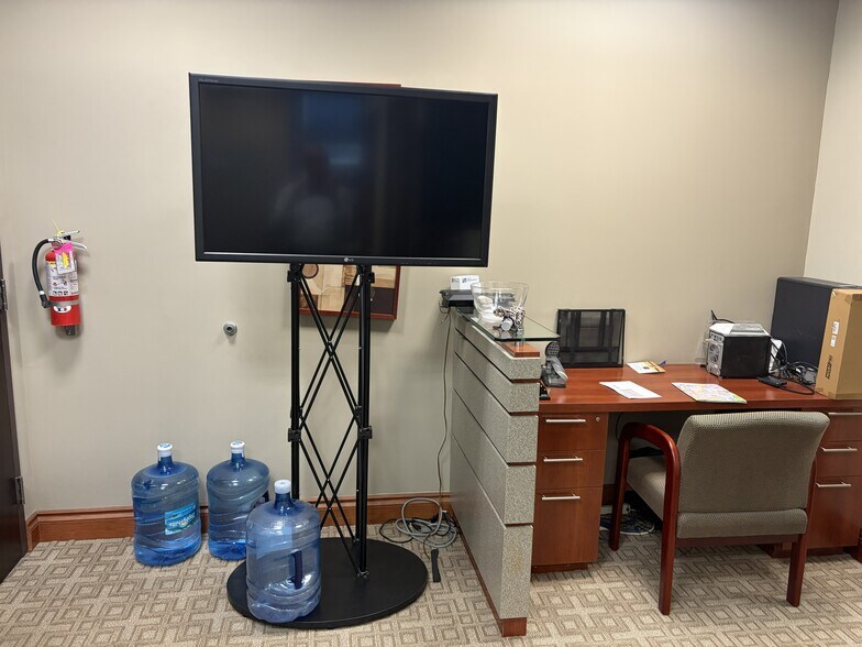 More Photos Of 1961 NW 150th Ave, Pembroke Pines Office For Lease